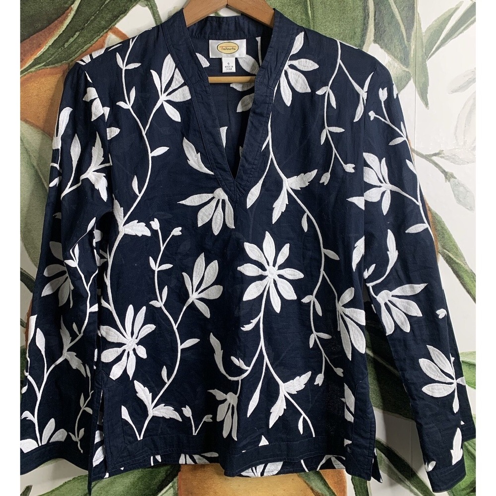 Talbots Size 6 Navy Blue Floral Embroidered Long Sleeve Blouse Cotton Blend